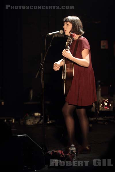 TINY RUINS - 2013-03-21 - PARIS - La Cigale - 